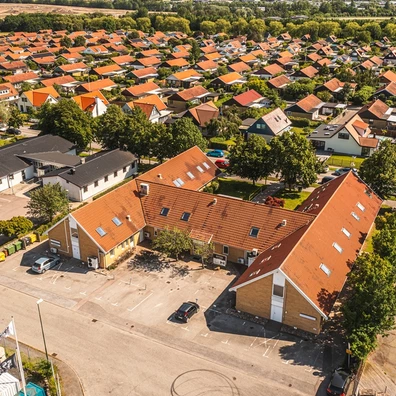 Derbyvägen 24, Russgatan 8,