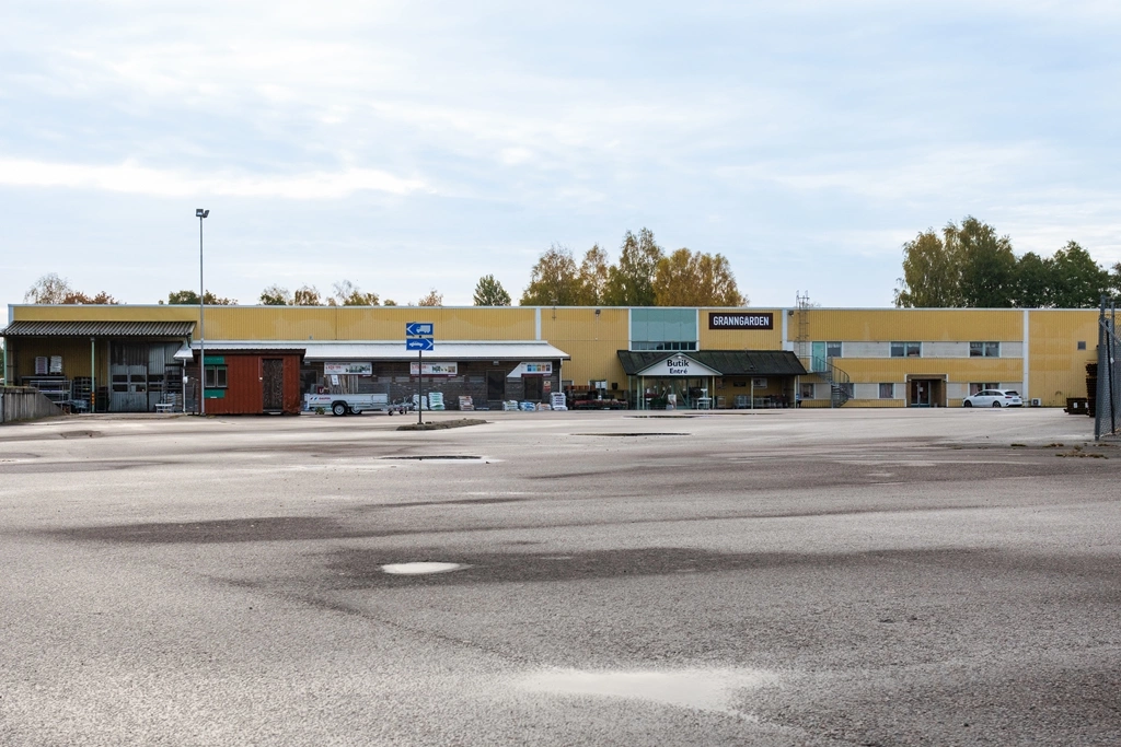 Gänget 14 - Hela byggnaden frånifrån wide