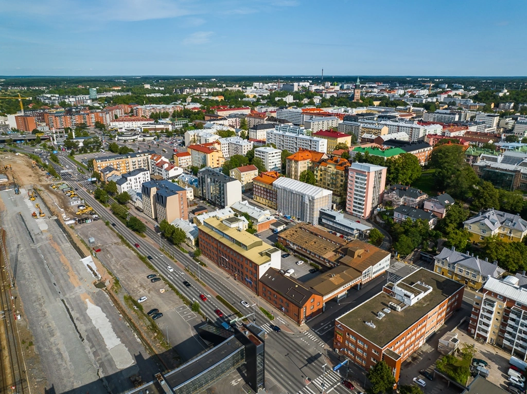 131_230815_La¨ntinen_Pitka¨katu_21-23_014